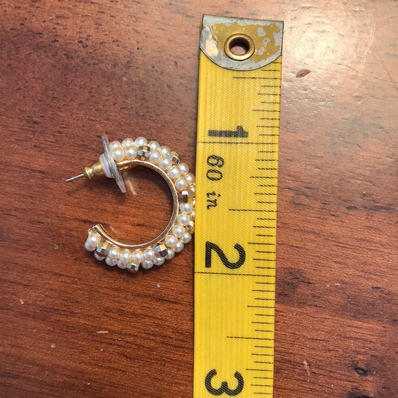 Hoop Earings - Picture 4 of 5